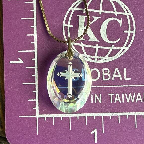 Aurora Borealis Rainbow Etched Cross Faceted Pendant 15” Necklace Vintage - Picture 6 of 6